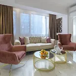 Apartament лукс на море Luxury In Downtown With Garage *