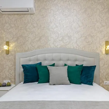 Apartman лукс на море Luxury In Downtown With Garage *