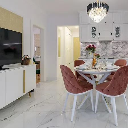 лукс на море Luxury In Downtown With Garage Warna