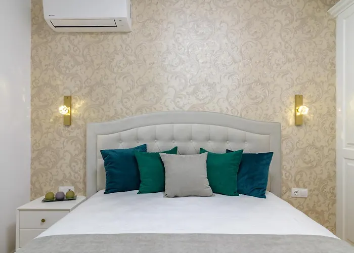 Appartement лукс на море Luxury In Downtown With Garage *