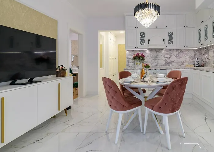 лукс на море Luxury In Downtown With Garage Warna