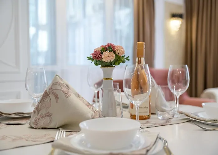 лукс на море Luxury In Downtown With Garage Warna