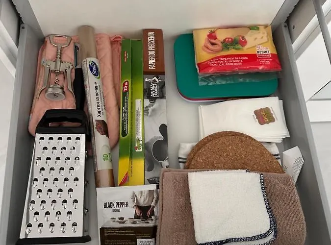 лукс на море Luxury In Downtown With Garage Apartment Warna