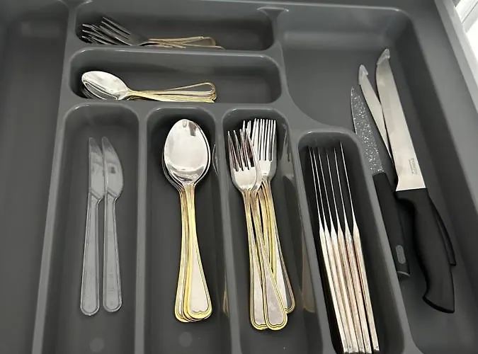 Apartment лукс на море Luxury In Downtown With Garage Warna