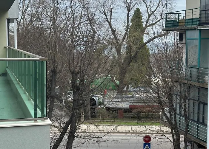 лукс на море Luxury In Downtown With Garage