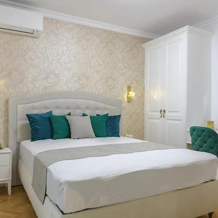 Apartmán лукс на море Luxury In Downtown With Garage