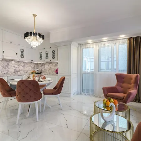 Apartmán лукс на море Luxury In Downtown With Garage *