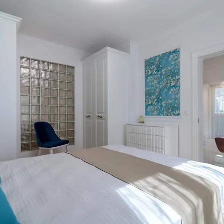 Apartmán лукс на море Luxury In Downtown With Garage